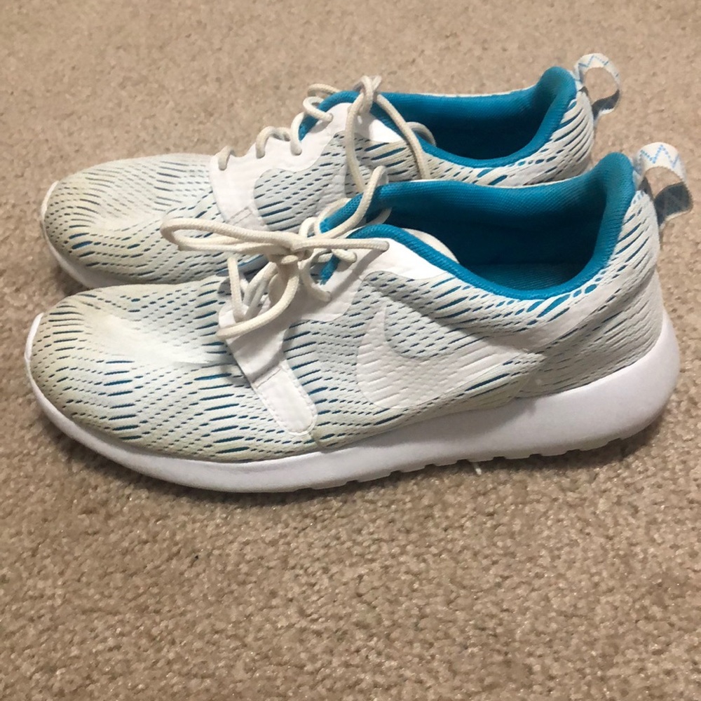 Adidas Roshe Run Shoes
